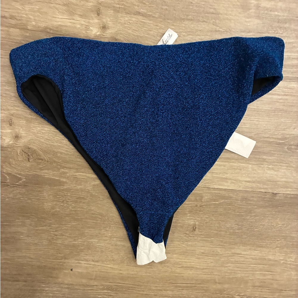 Sparkling Dark Blue Bikini Set - Picture 8 of 9